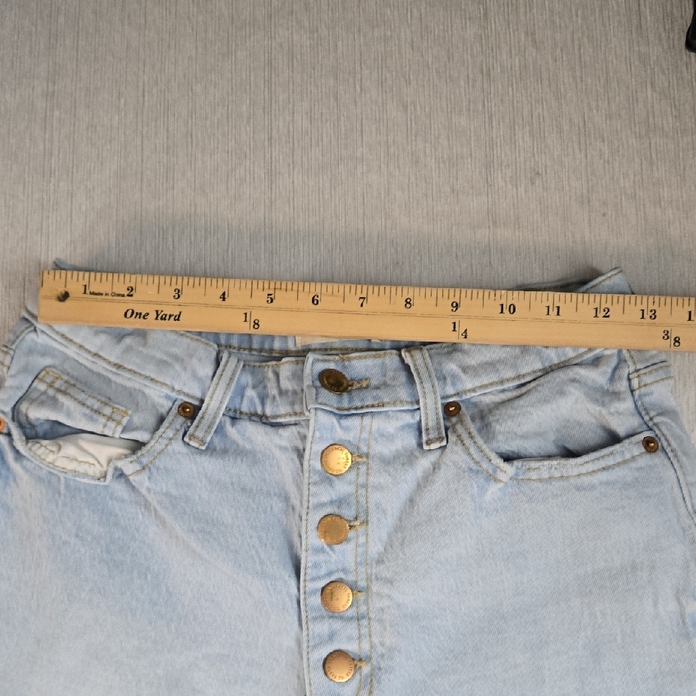 Universal Thread High Rise‎ Blue Jeans - Picture 13 of 15